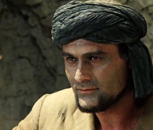 «Он был сыном «врага народа», 26 лет прожил с больной женой»: жизнь Абдуллы из «Белого солнца пустыни» актера Кахи…