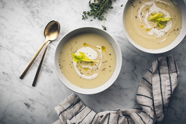 Суп из сельдерея и картофеля, простой рецепт из сельдерея