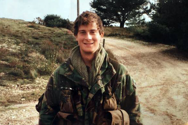 Юный Беар на службе.