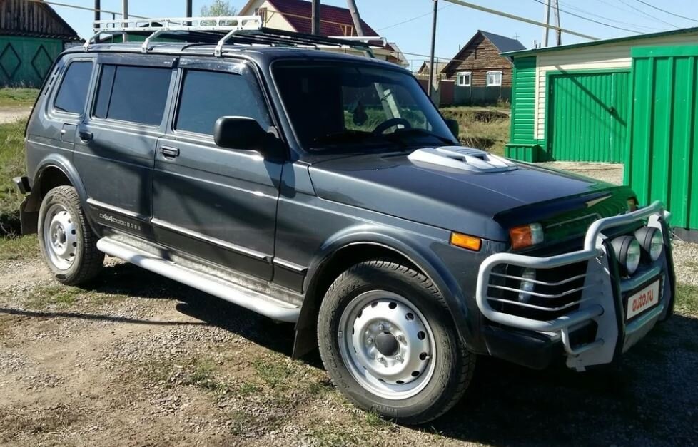 Похожая "Нива" была у автора. Источник: https://avatars.mds.yandex.net/get-autoru-vos/1968602/bfc67b5e254d3a9d14b0286406afaca5/1200x900 