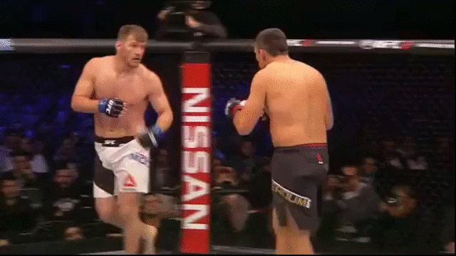 Нокаут и новый чемпион UFC - Стипе Миочич!