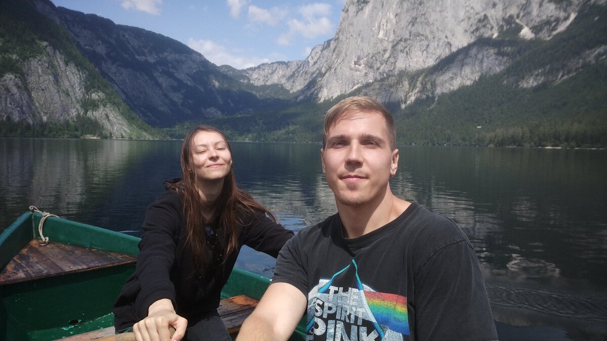 Музыкант Кирилл и его муза Вера.