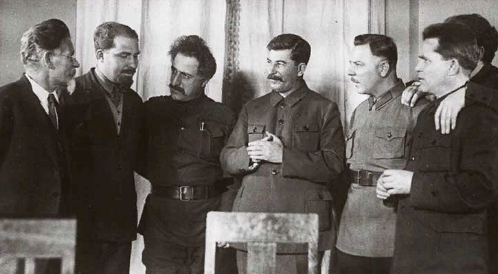 Замена любого из них не отразится на жизни страны. (фото из открытых источников)