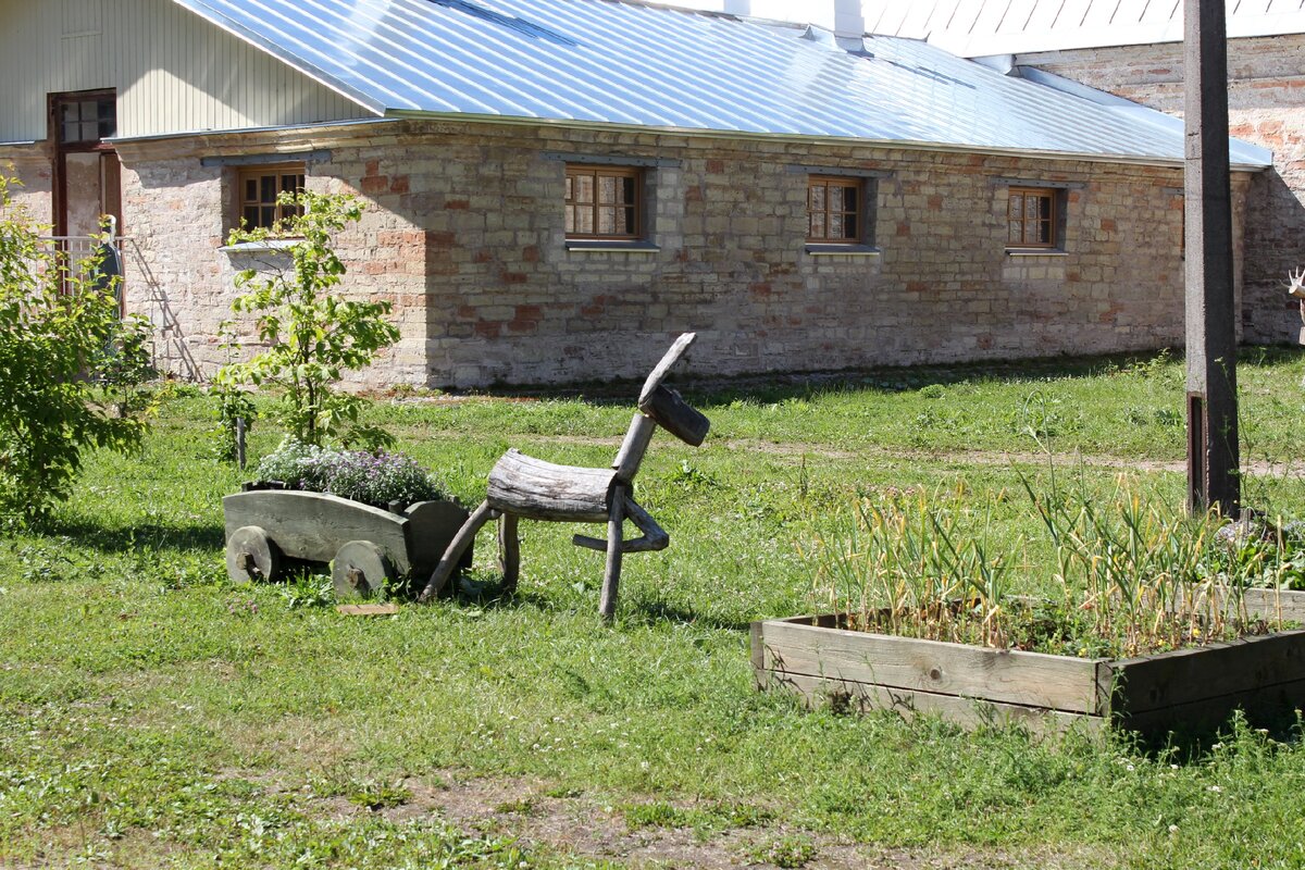 Павильон "Ферма" - главное здание комплекса построек Дворцовой Фермы. 1790-е годы. Архитектор В. Бренна (?)