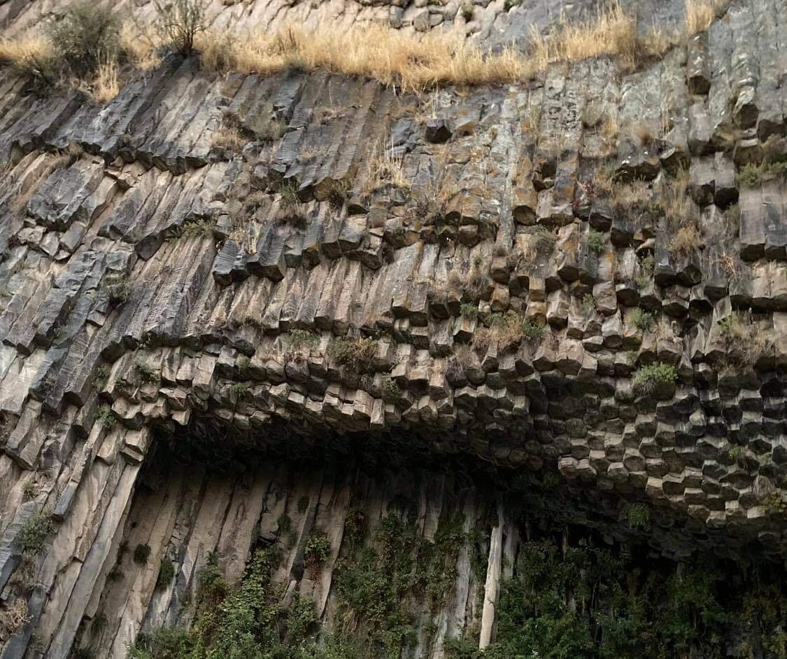 Симфония камней