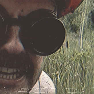 Игорь Катамаранов ныряет в лесной водоем (источник - instagram.com/p/B0WjABPnq3p/)