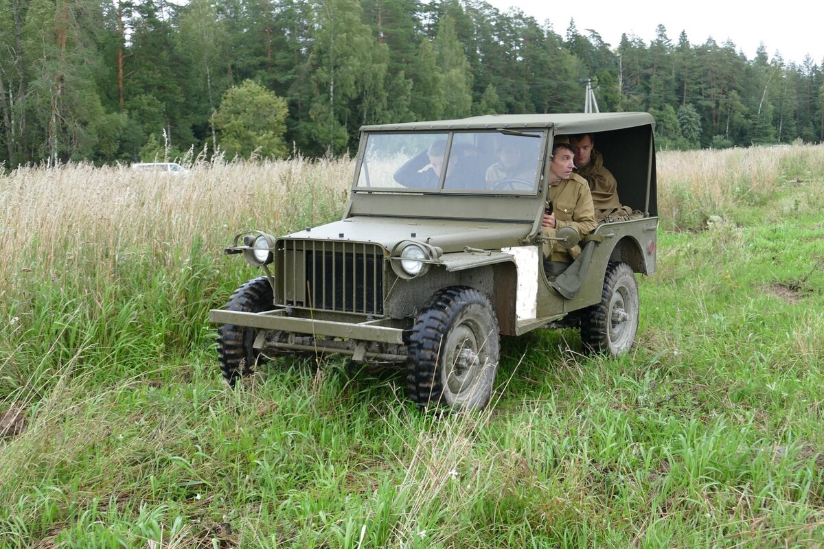 Первый Jeep