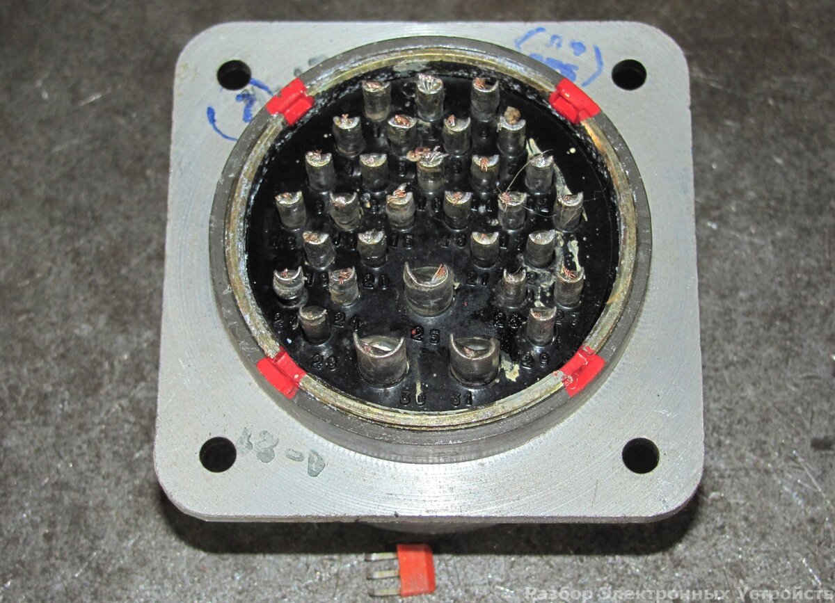 Устройство А-80 / Железный ящик из металлолома. | Разбор Электронных ...