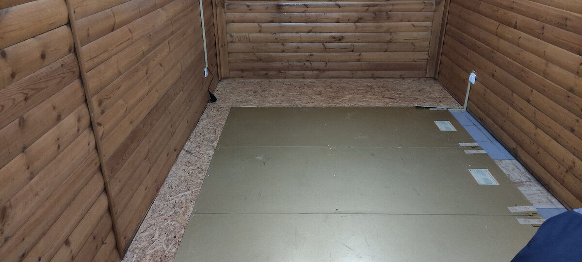 Сначала панели были подключены между собой