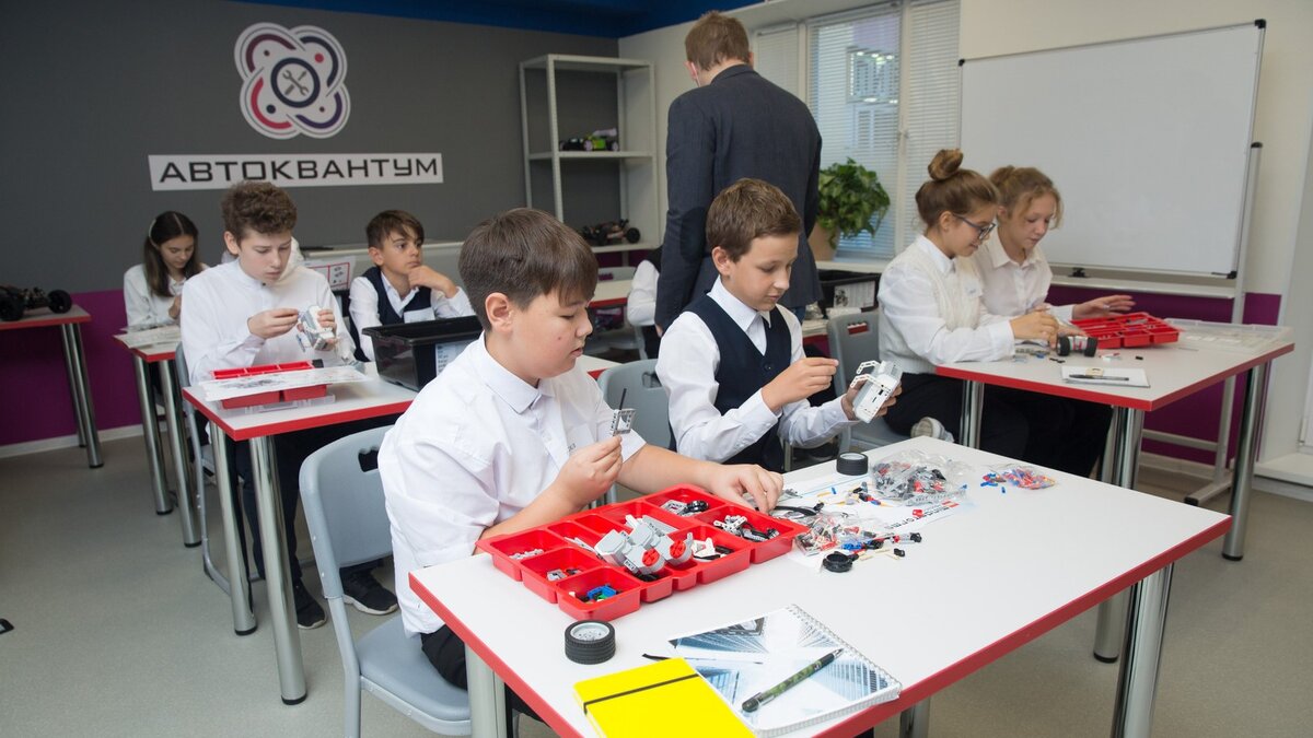 кванториум фото. стш школа сургут. технологическая 13 школа в сургуте. сбербанк фестиваль. технопарк югры.