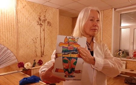 Людмила Борисовна Белова, руководитель клуба здоровья "Белый журавль": поскольку в Новый год еще продолжается год Быка, не чествуем приходящего следом Тигра - его год придет 1 февраля