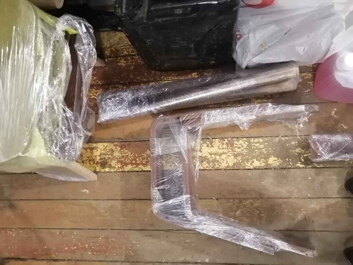 Вот в таком виде они лежали в гараже.