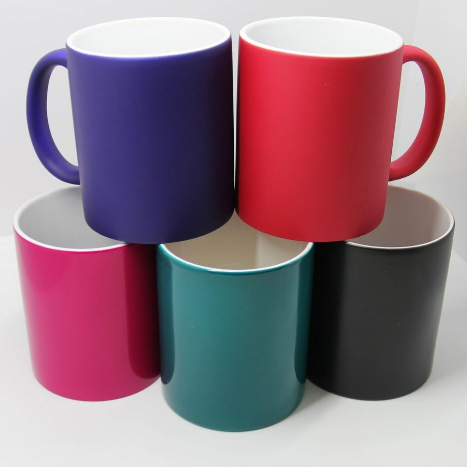 цвета - более "природные", но тоже яркие и чистые, богатые и насыщенные - никакой пастели! 