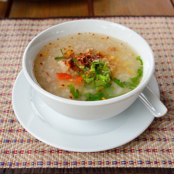 Рецепт Сырный суп с рисом и помидорами