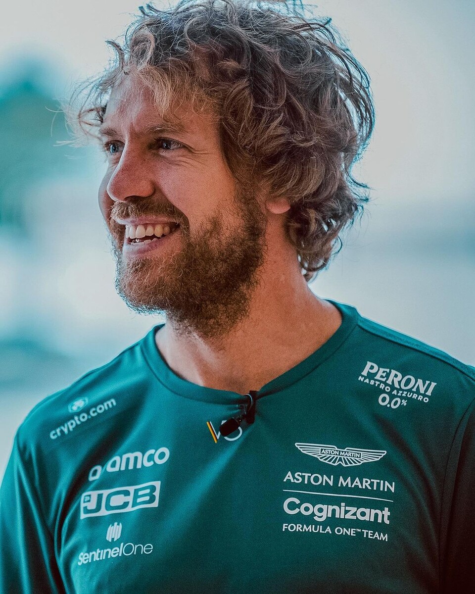   Из личных социальных сетей