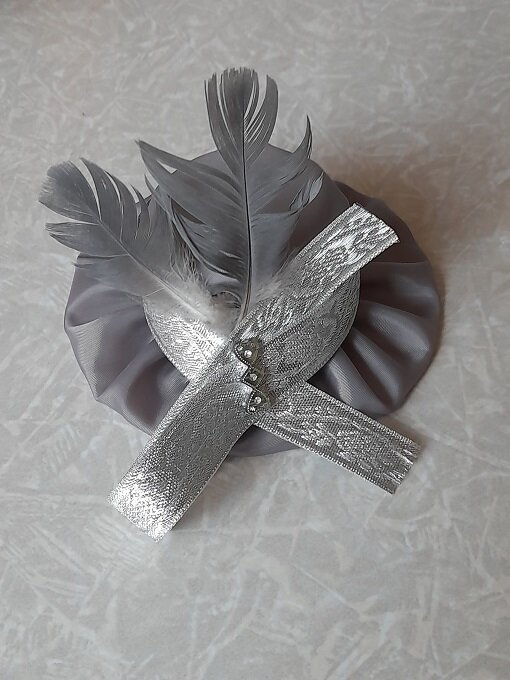 Серая дамская шляпка для куклы Анастасии. Август, 2022. 