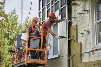    Капремонт здания © Пресс-служба Министерства жилищно-коммунального хозяйства Московской области