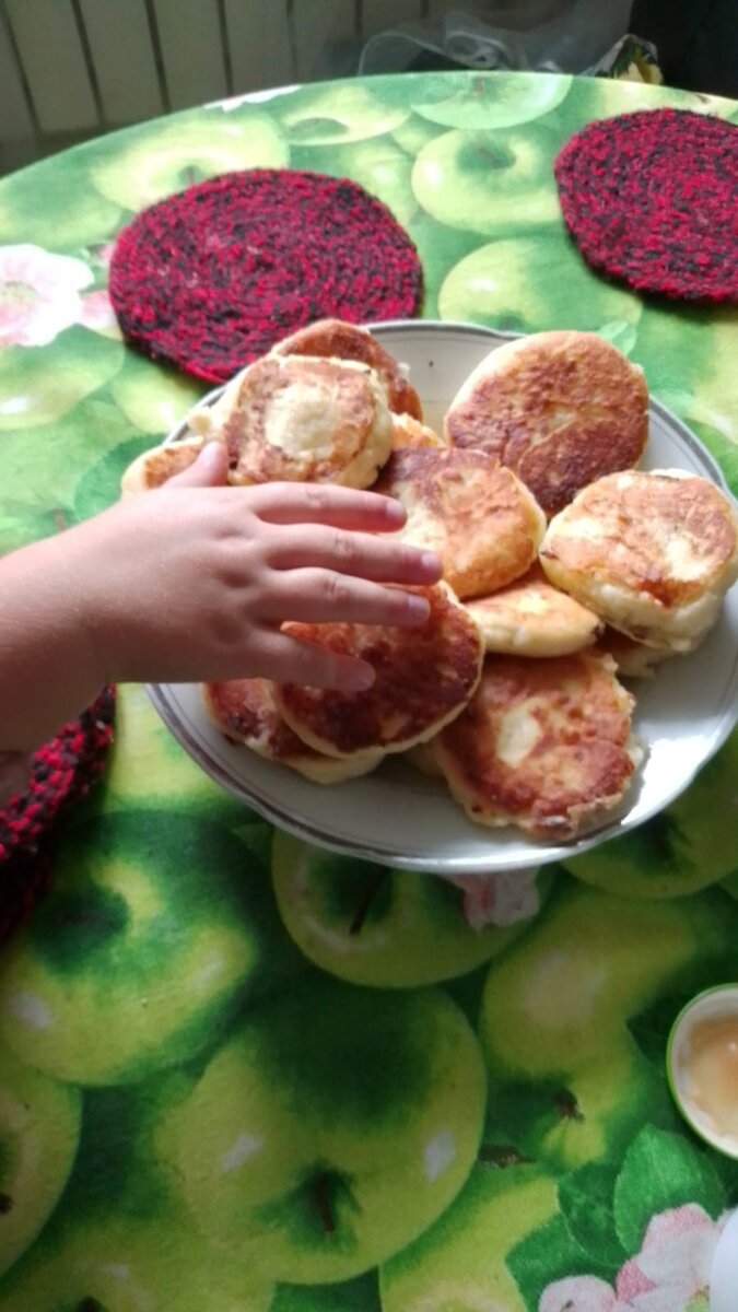 Сырники расходятся на ура! 