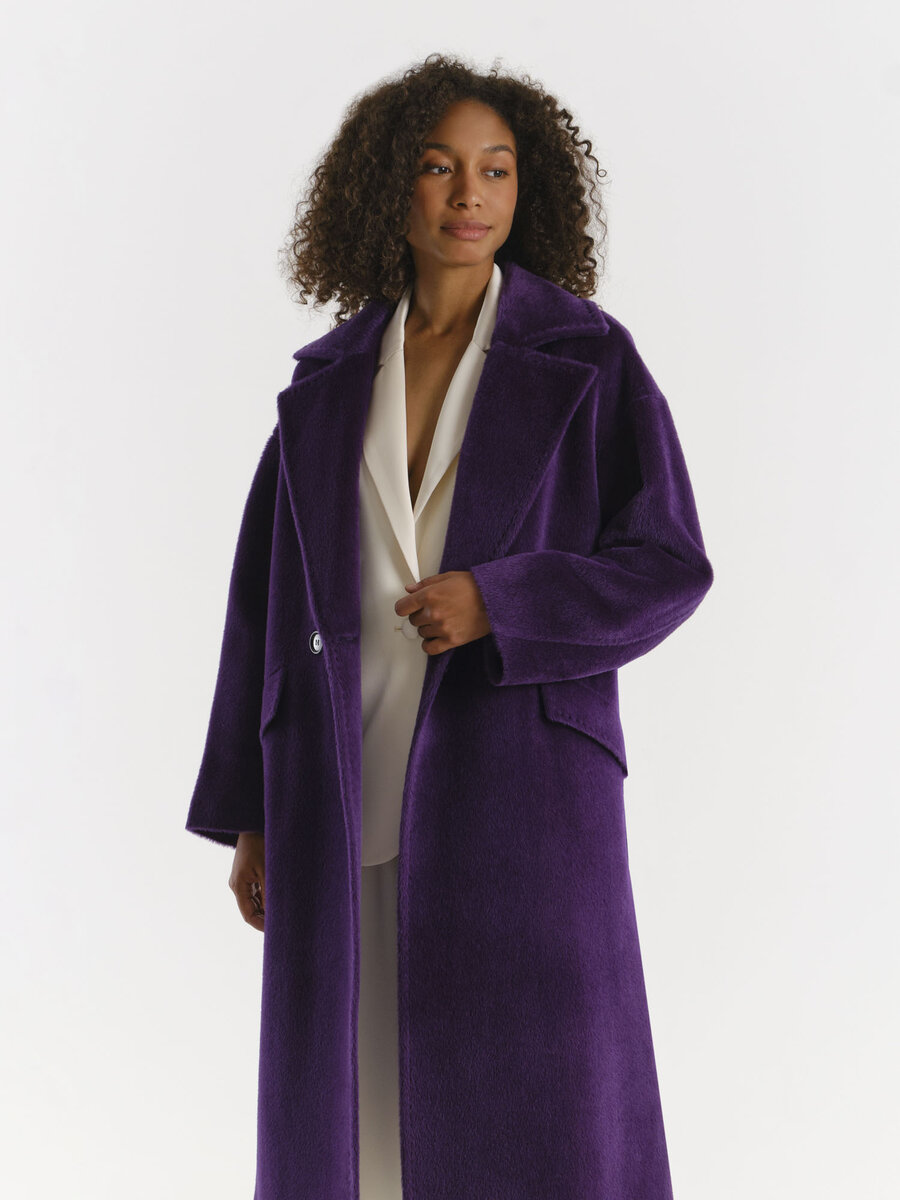 Фиолетовый цвет придаст вашему образу загадочности и силы