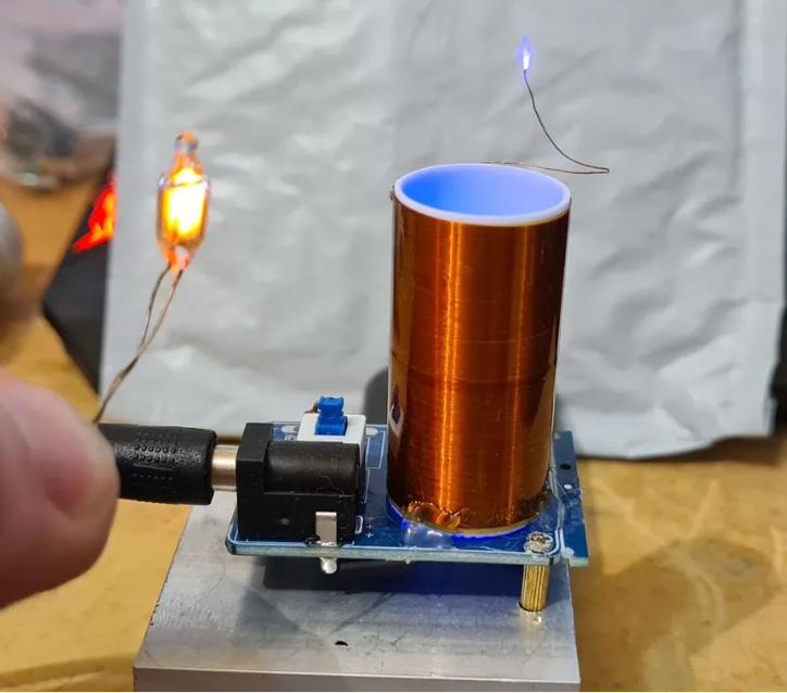 Тесла-качер на одном транзисторе. Катушки Теслы