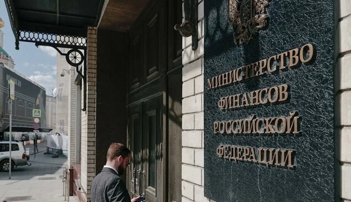    РБК: долги по авансам из федерального бюджета выросли до 14 трлн рублей