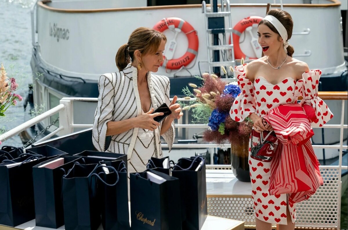 Эмили в Париже/ Emily in Paris, сериал, с 2020 г.