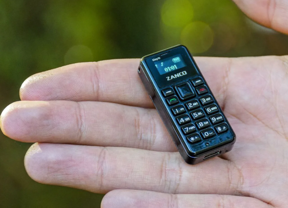 Купить небольшой телефон. Zanco tiny t1. Микротелефон кнопочный. Маленький телефон. Самый маленький смартфон.