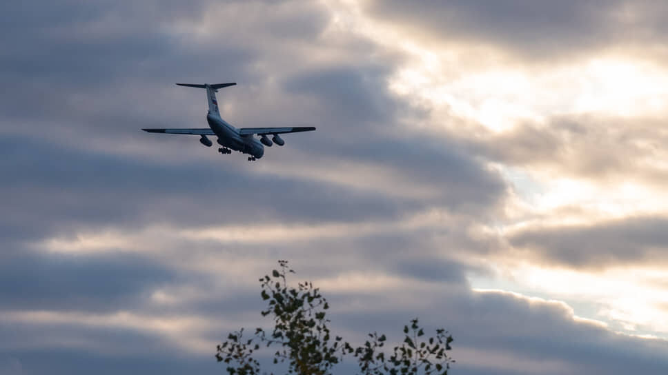 Фото: Олег Харсеев / Коммерсантъ📷Ил-76