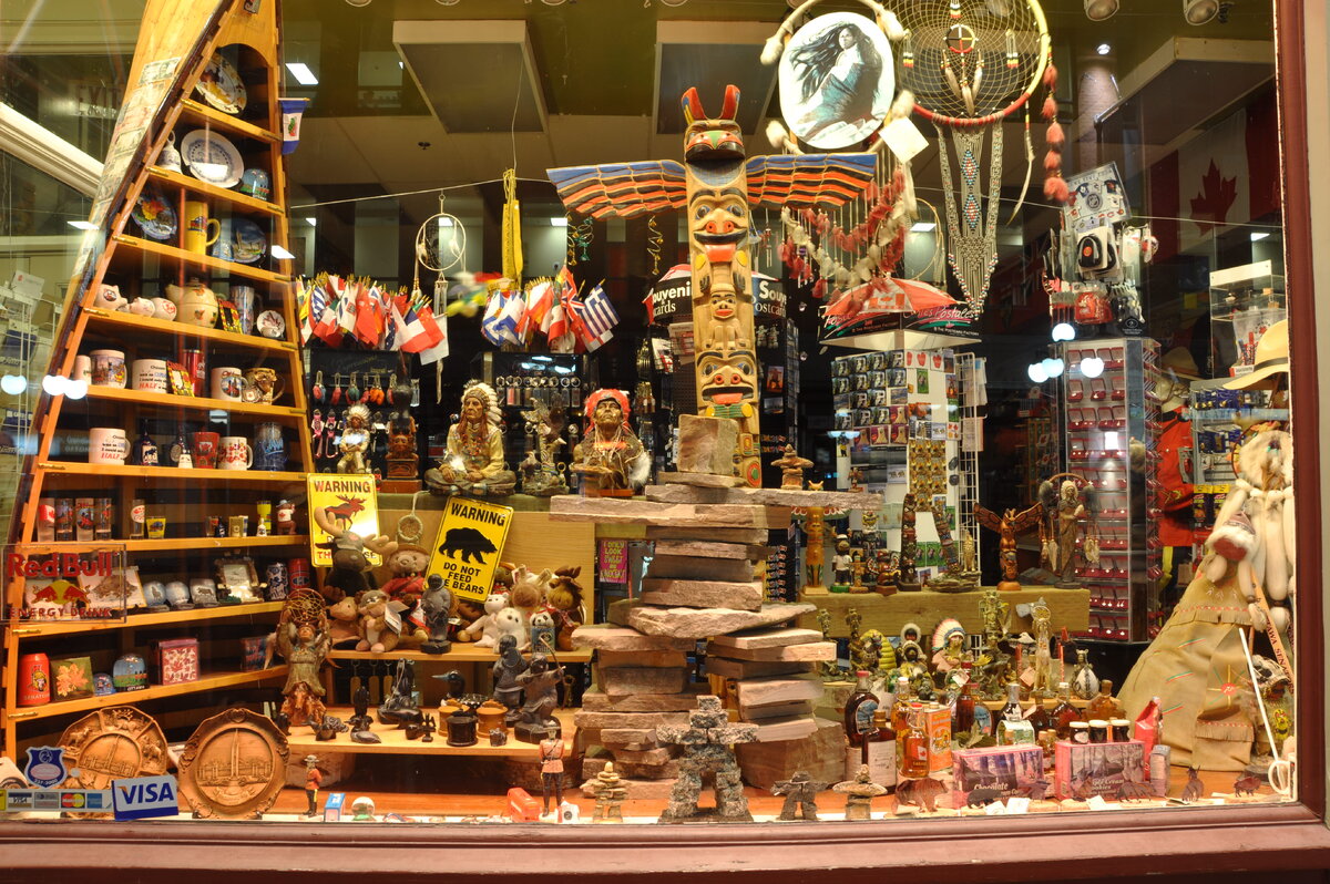 Дешевле будет зайти в Walmart и поискать там что-то подобное по скидке.