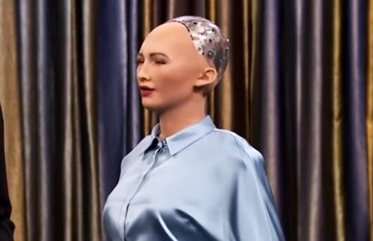 Робот-андроид София, участвующий в телевизионных шоу, направленных на популяризацию искусственного интеллекта