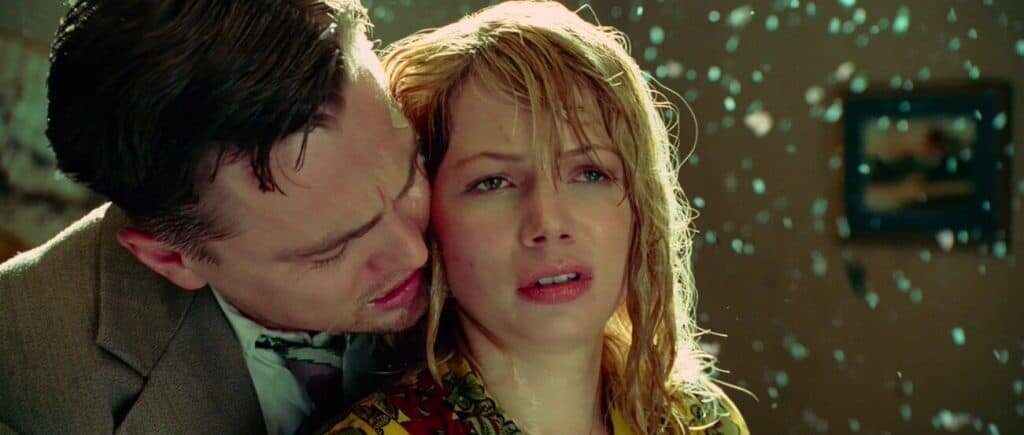 Долорес постоянно является Эндрю в его кошмарах и галлюцинациях