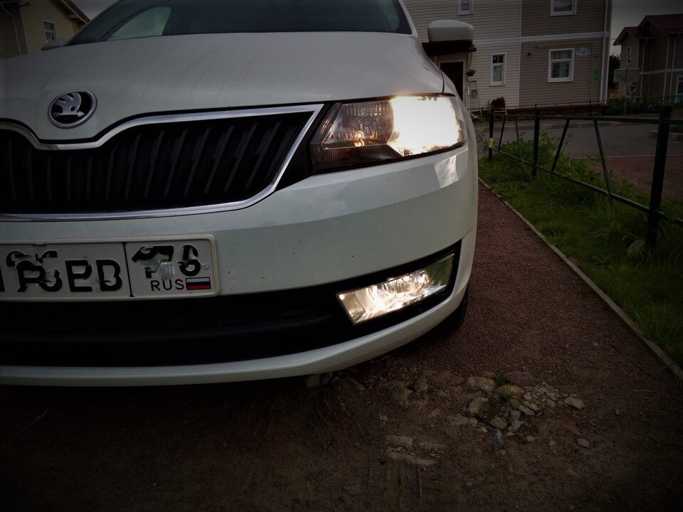 Skoda rapid лампочки