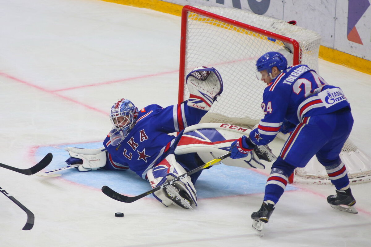 Хоккейный клуб "Трактор" обыграл СКА со счетом 2:1