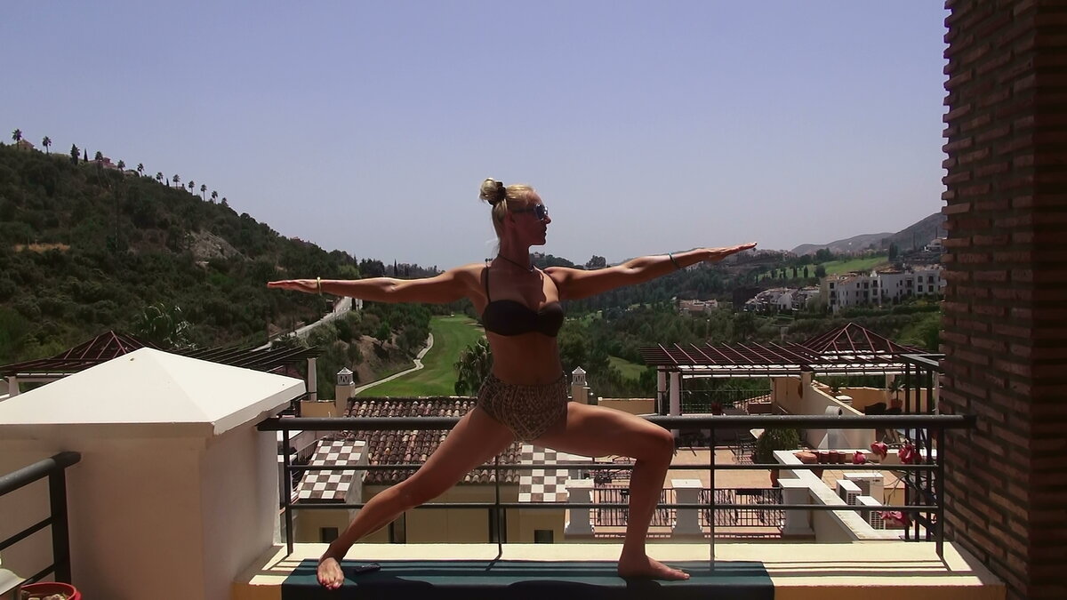 Утренняя гимнастика или ритуалы на дыхание и пресс заряжают день с утра