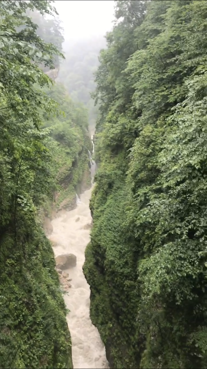 Водопад три сестры