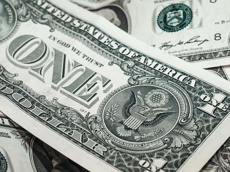https://pixabay.com/ru/photos/%D0%B1%D0%B0%D0%BD%D0%BA%D0%BD%D0%BE%D1%82%D0%B0-dollar-usd-us-dollar-941246/