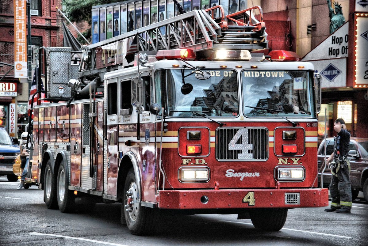 FDNY  FIRE TRUCK