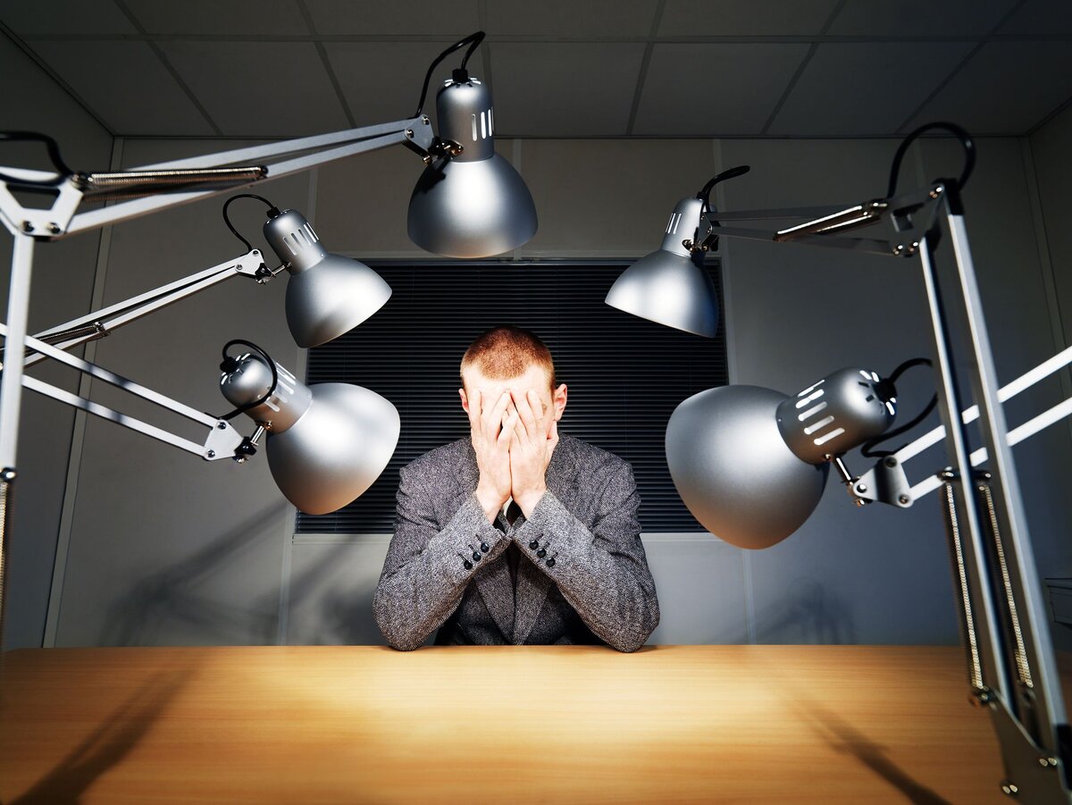 следователь вызвал на допрос