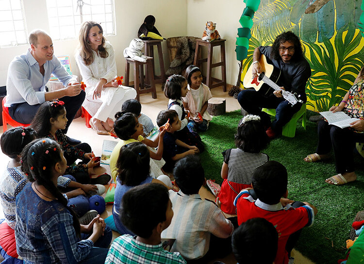 Уильям и Кейт в онкологический центр Shaukat Khanum Cancer Centre