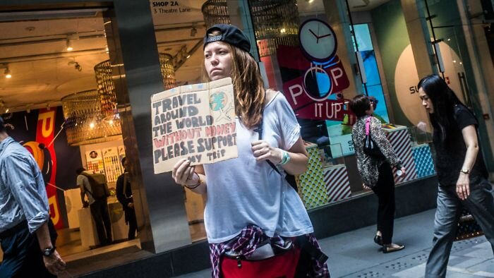 "Путешествую по миру без денег. Пожалуйста, поддержите мою поездку"