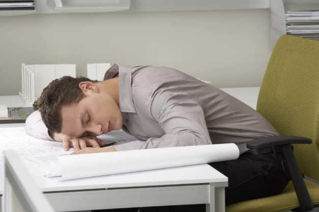 Сон Нововведение в Европе, Сон во время работы, дневной сон