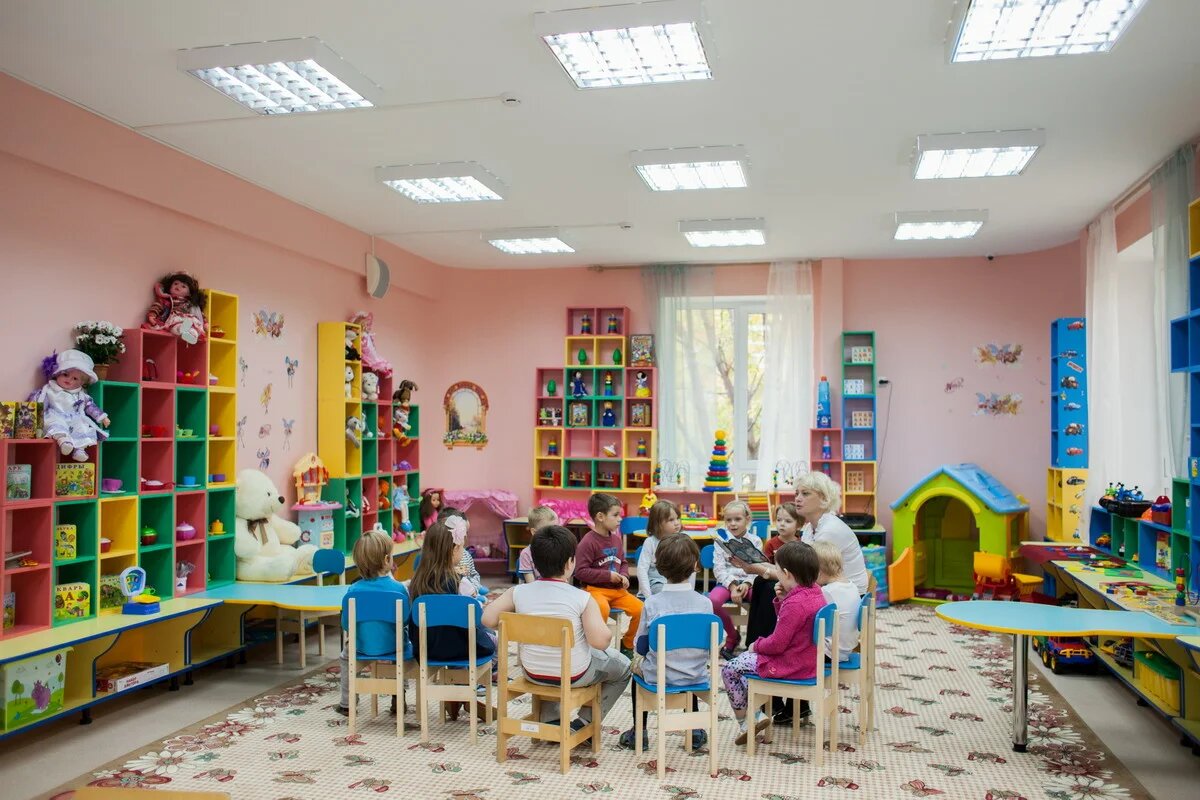 Детский сад. Частный детсад. Дети в частном саду. Частный сад.