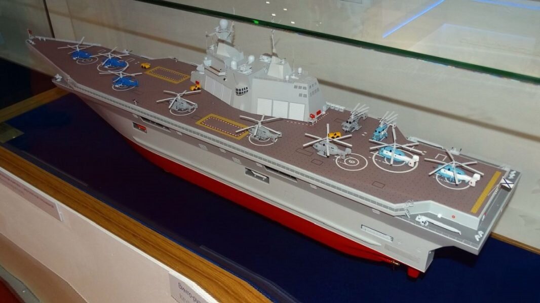 Макет корабля типа «Прибой» на выставке "Армия-2015"