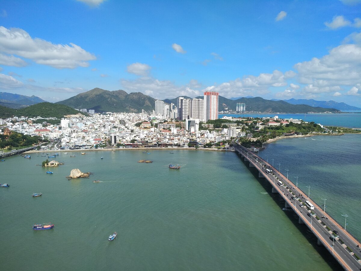 Вид из аппартаментов в Нячанг