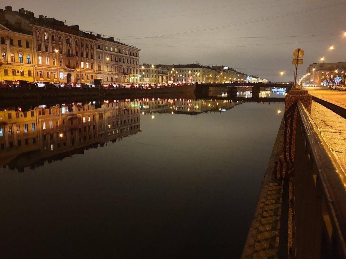 Утро в Петербурге