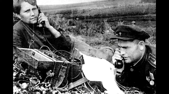 Связисты на войне.