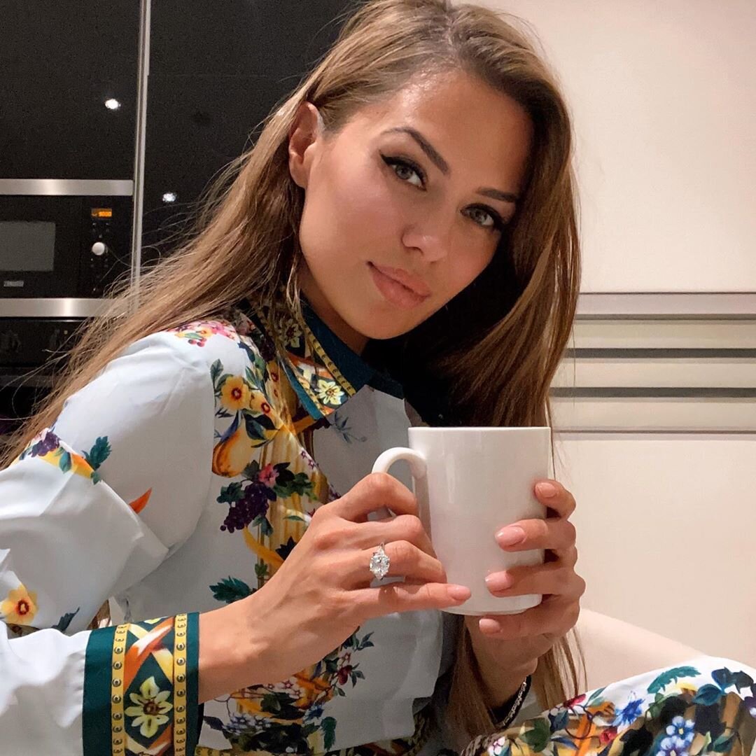 Фото https://www.instagram.com/victoriabonya/