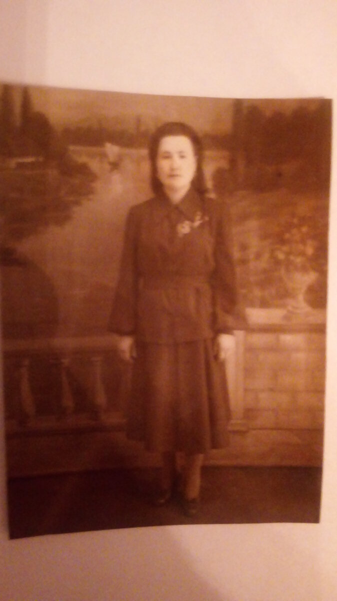 МАМА МИЛАЯ МОЯ    ---ВСЕ БЫ ОТДАЛА,  ЧТОБЫ СНОВА  УВИДЕТЬ ТЕБЯ МАМА.