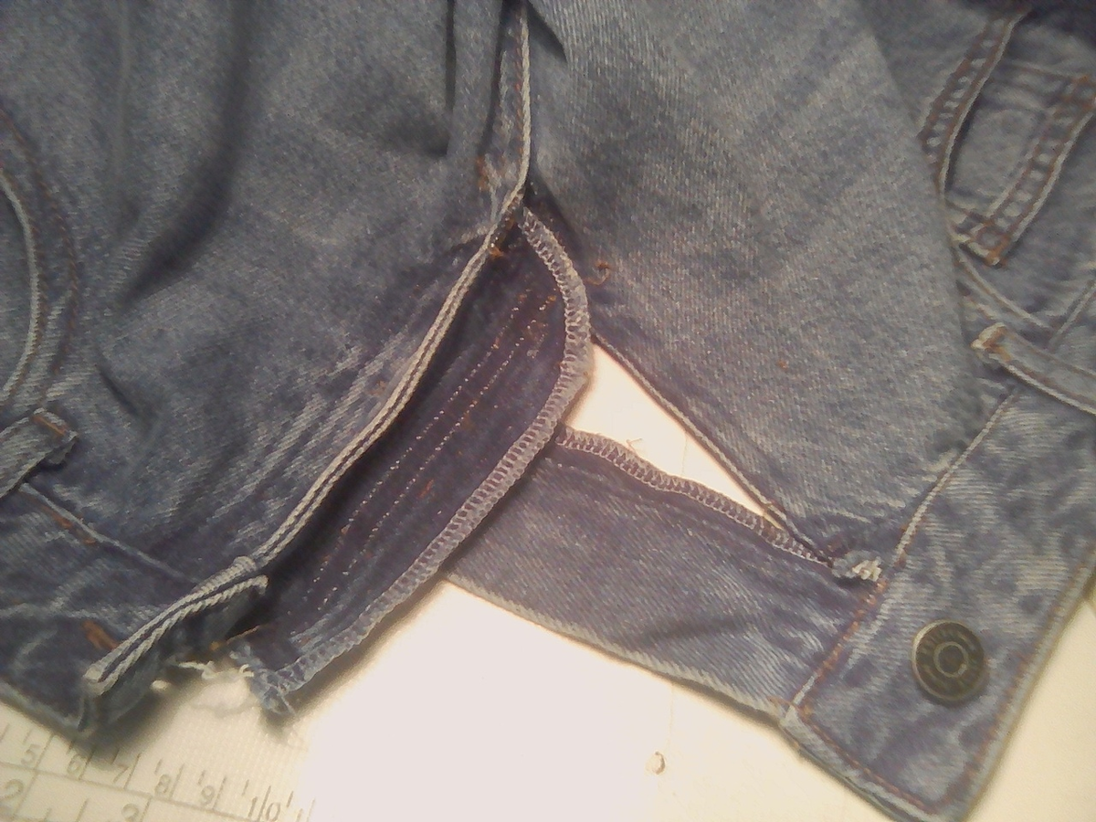 Вот так должно выглядеть наше изделие с выпоротой молнией.