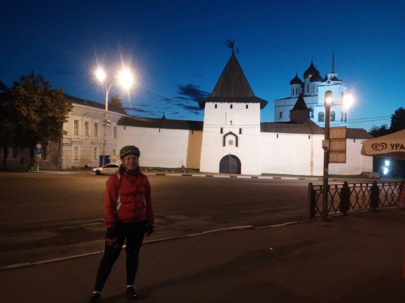 старт у Псковского кремля